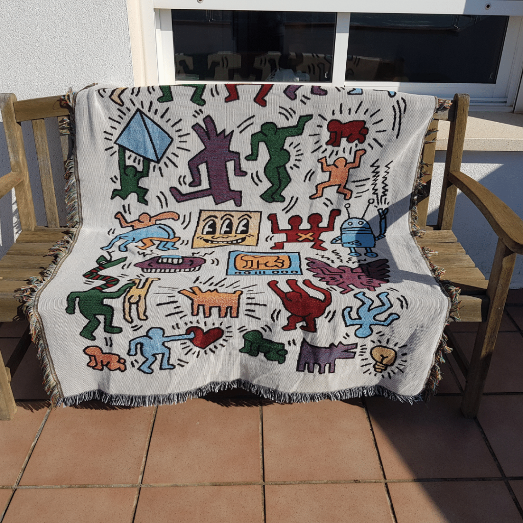 keith haring throw picture in bench